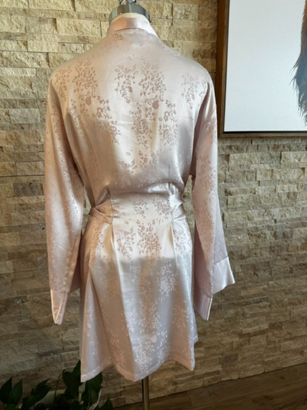 Halston Pink Robe L/XL - Picture 3 of 8